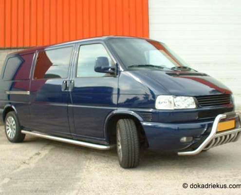 VW T4 met bullbar rechts