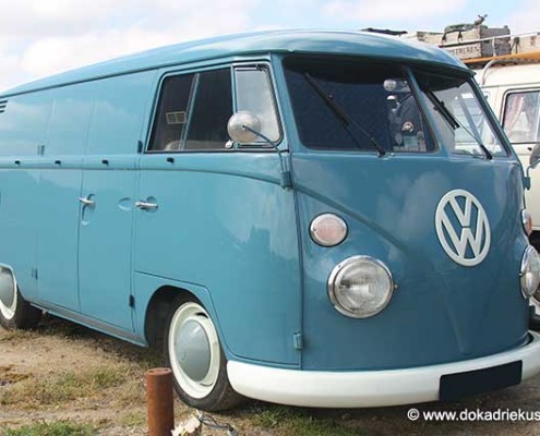 VW T1 panelvan in de kleur doveblue